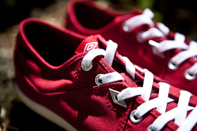 Umbro Red Milton Canvas