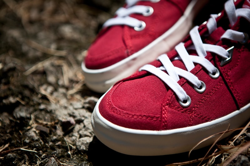 Umbro Red Milton Canvas