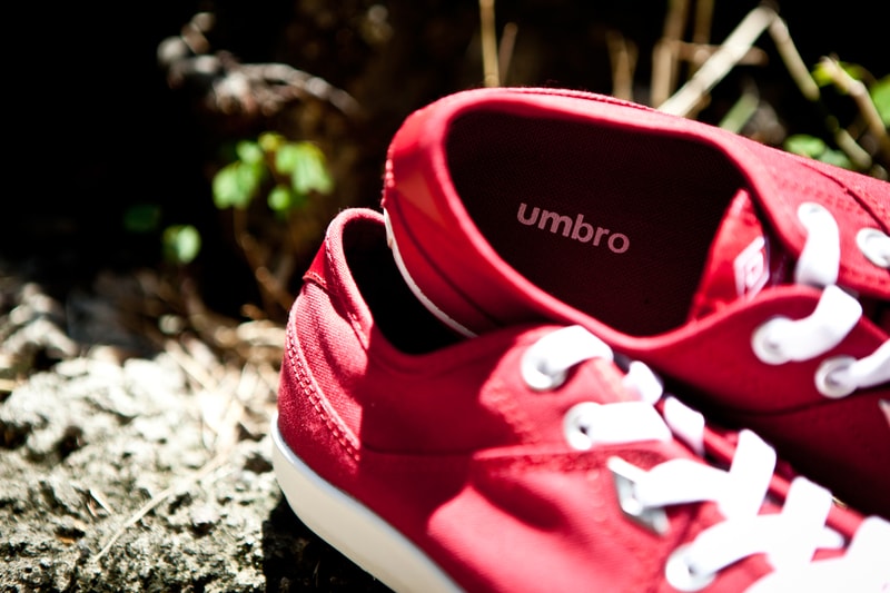 Umbro Red Milton Canvas