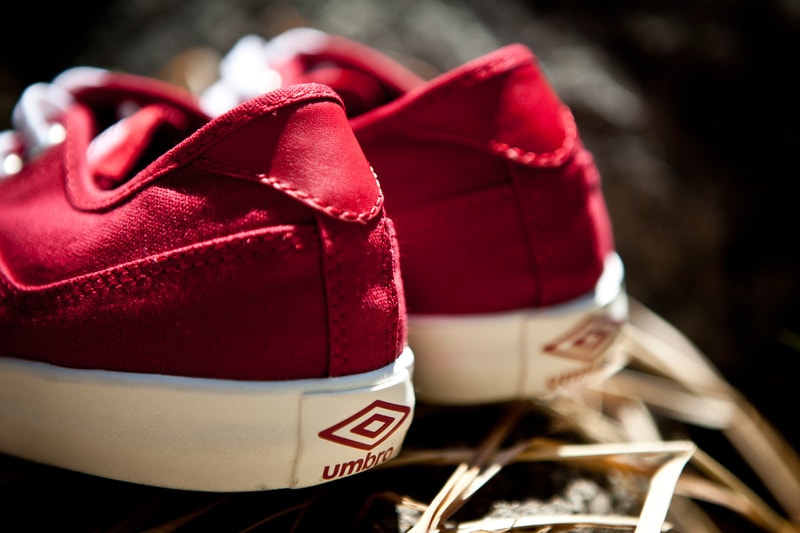 Umbro Red Milton Canvas