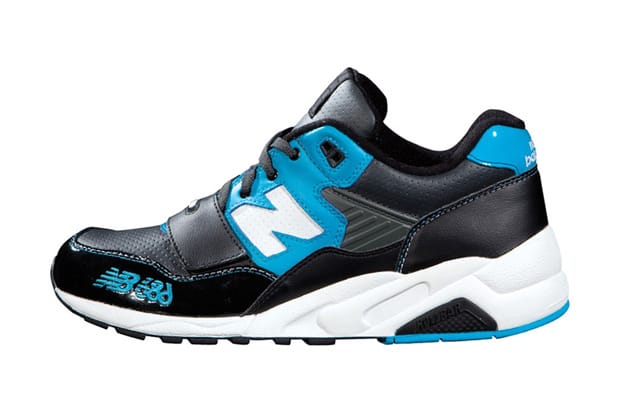 686 x New Balance MT580