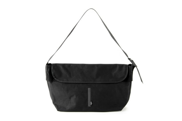 Chari & Co. x Bjirushi x Porter Messenger Bag