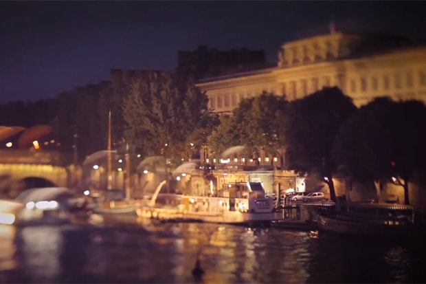 Louis Vuitton City Guide 2012 - Paris & Perfumes