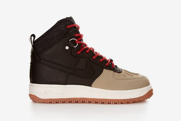 nike duckboot 2011