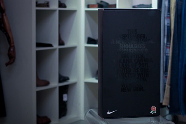 NIKEiD for England Rugby "NEW BLOOD" Air Max 1 Hyperfuse