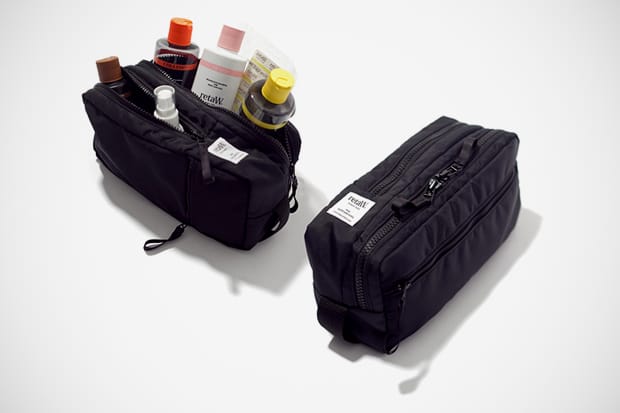 retaW Grooming Pouch