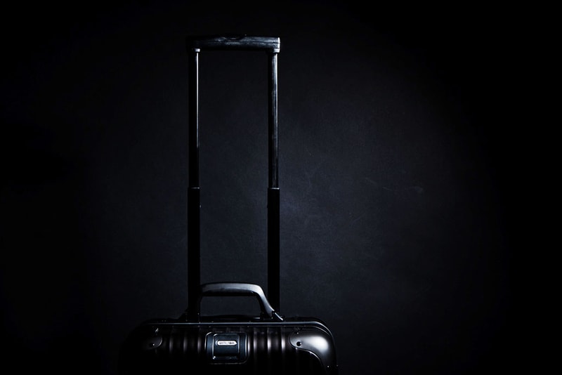 RIMOWA TOPAS BLACK Luggage
