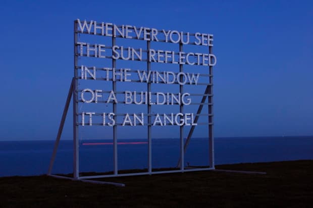 Robert Montgomery: Traveling Around The City