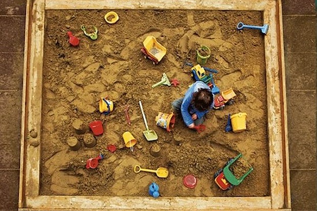 'The Art of Clean Up' by Ursus Wehrli