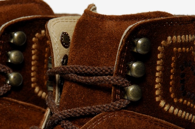 White Mountaineering Norgay Embroidered Mountain Boots