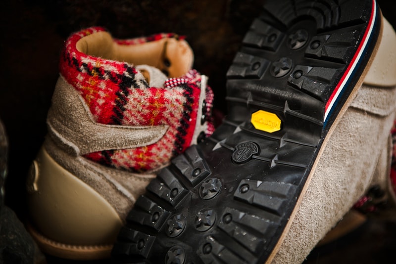 Moncler 2011 Fall/Winter Suede Mountain Boot