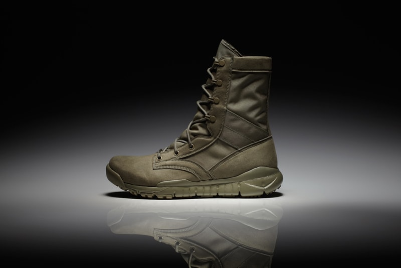 Nike Sportswear Special Field Boot Collection