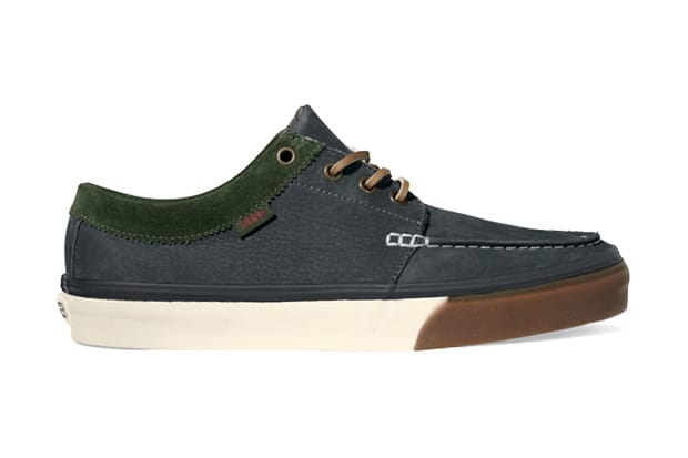 Vans California 2011 Holiday 106 Moc