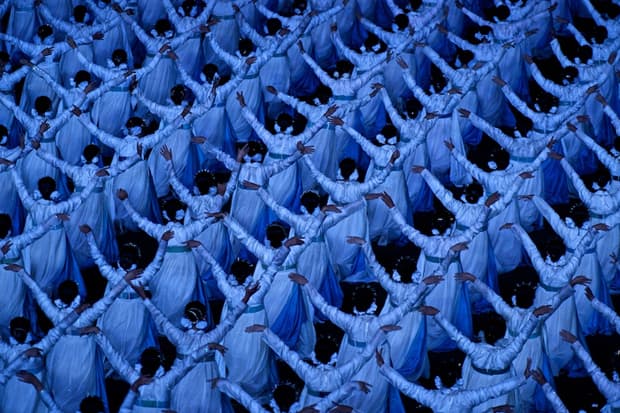 Werner Kranwetvogel: Mass Games Photo Series