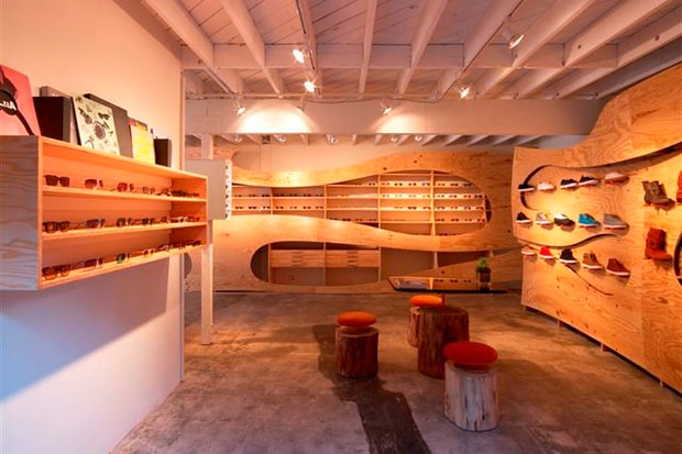 A. Kinney Court Store