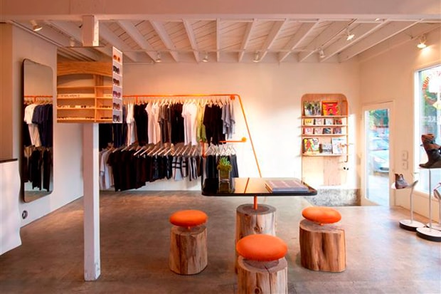 A. Kinney Court Store