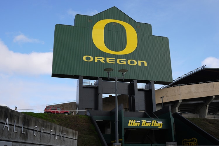 Oregon Ducks: A Look Into the University of Oregon Training Facility