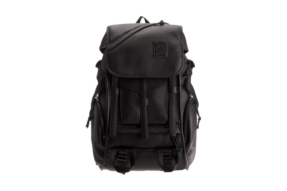 JanSport 2011 Holiday Carbon Collection | Hypebeast JanSport 2011 Holiday Carbon Collection | Hypebeast