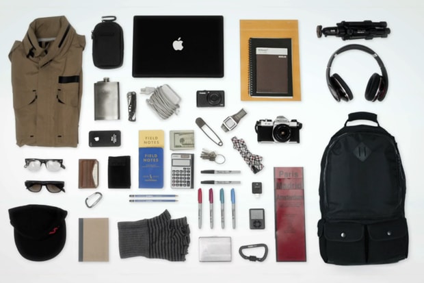 WHAT'S IN MY HYPEBEAST TECH BAG