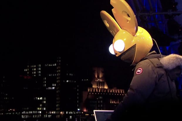 Nokia Lights Up London with 4D Projection featuring Deadmau5