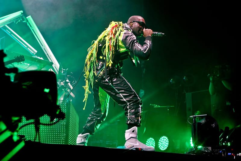 Streetsnaps: Tinie Tempah / 2011 Nike MAG