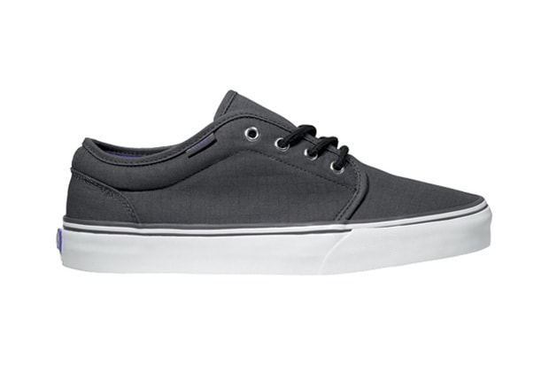 Vans Classics 2011 Holiday 106 Vulcanized Ripstop Pack