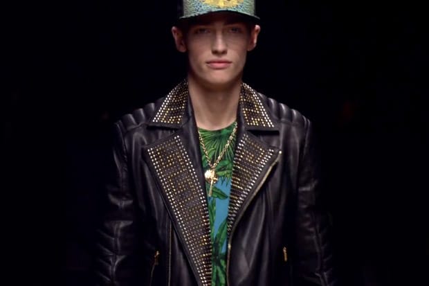 Versace for H&M 2011 Fall/Winter Runway Video