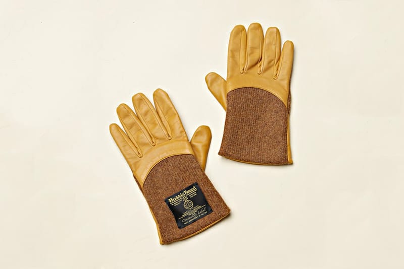 COSMIC WONDER Light Source MEN x Harris Tweed Gloves