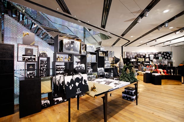 I.T "Happy Christmas" Exhibition @ I.T Hysan