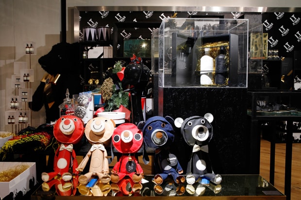 I.T "Happy Christmas" Exhibition @ I.T Hysan