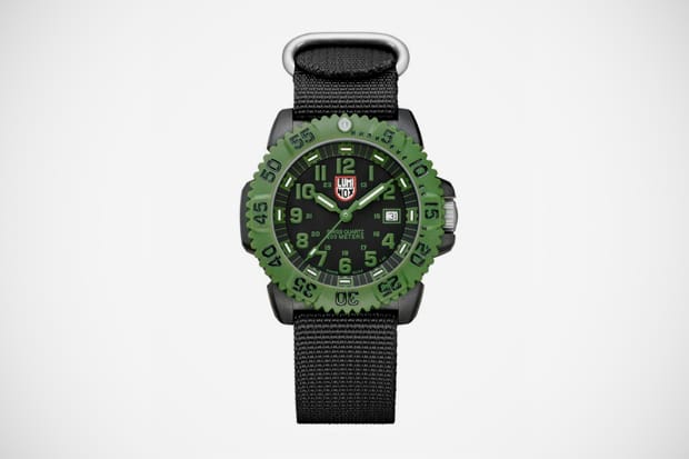 Luminox Navy SEAL COLORMARK 3040 Series