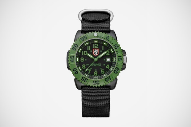 Luminox Navy SEAL COLORMARK 3040 Series