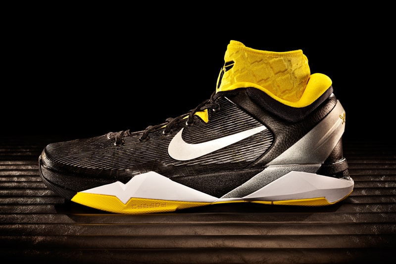 Nike Zoom Kobe VII System Supreme