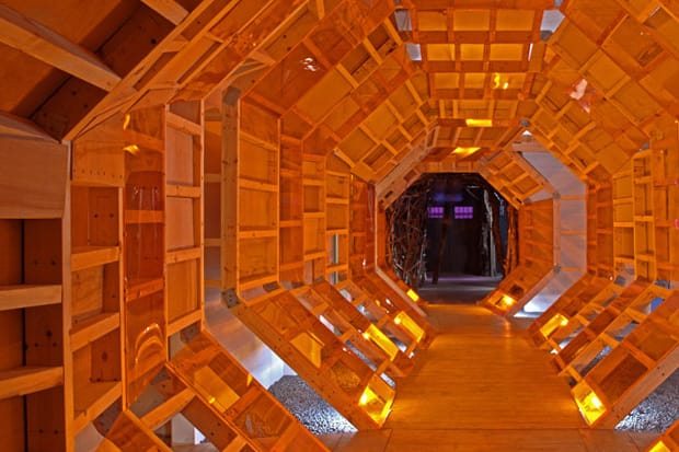 Polls: Online or Physical Retail?