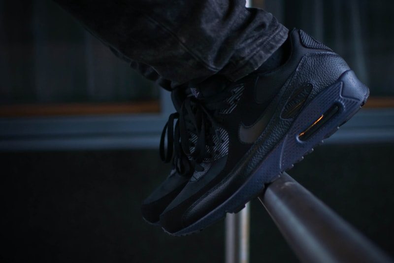 Streetsnaps: Black Tones