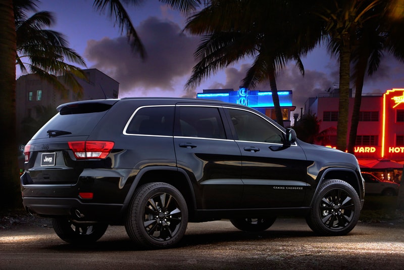 2012 Jeep Grand Cherokee All-Black Edition