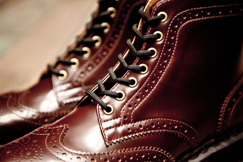 BEAMS x Dr. Martens 7-Eye Brogue Boot