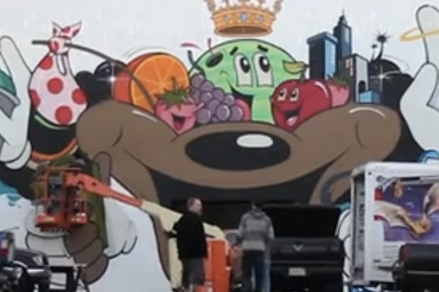 Dabs Myla: Christmas Mural 2011 Video
