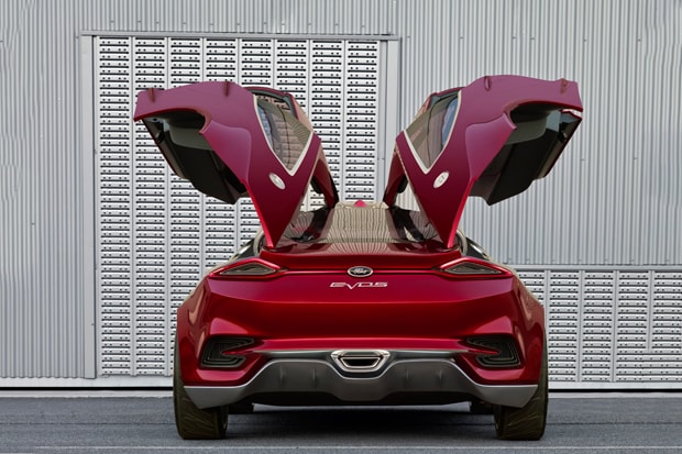 Ford EVOS Concept with SYNC-Controlled Apps
