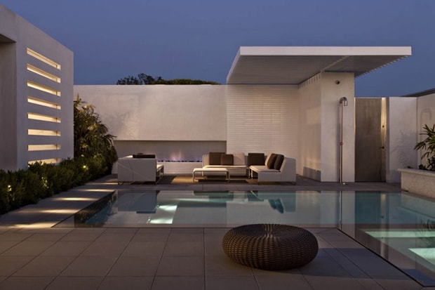 Harborview Hills by Laidlaw Schultz Architects