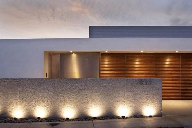 Harborview Hills by Laidlaw Schultz Architects