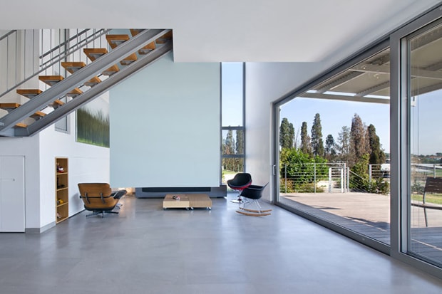 House R by Sharon Neuman Architects