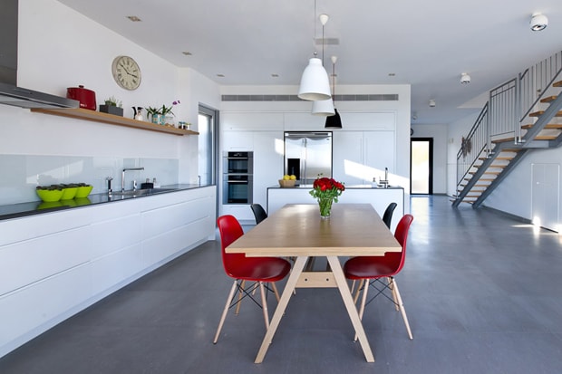 House R by Sharon Neuman Architects