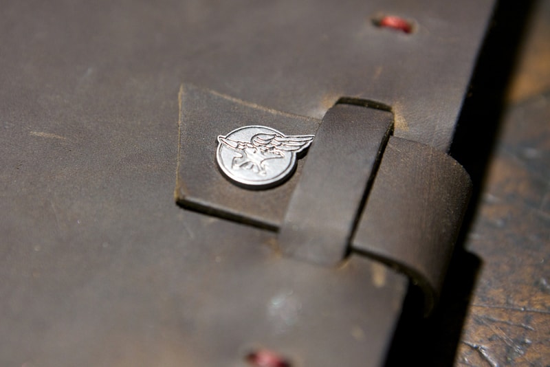 AGENDA: Iron & Resin 2012 Fall/Winter Accessories