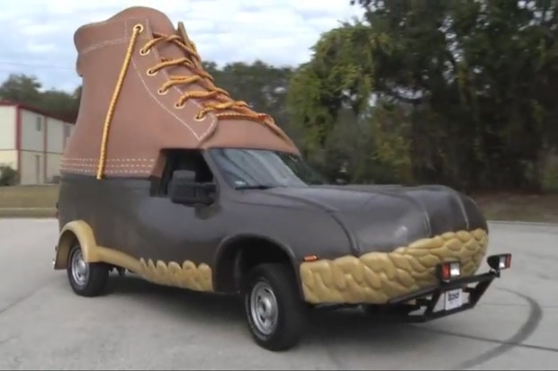 L.L.Bean: Making of the L.L.Bean Bootmobile