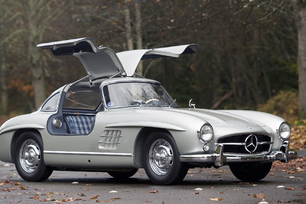 1955 Mercedes-Benz 300SL Alloy Sells for Record $4.62 Million