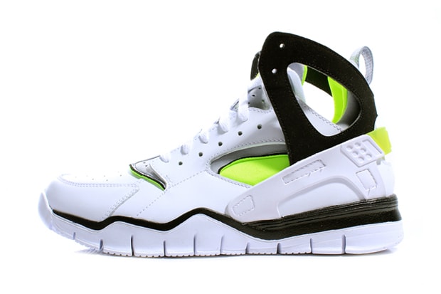 Nike 2012 Air Huarache Free Basketball White/Black/Volt
