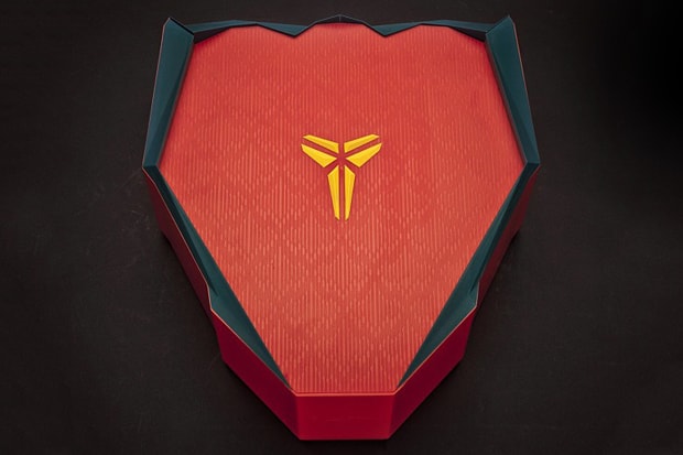 Nike Kobe VII System Supreme "Year of the Dragon" Pack
