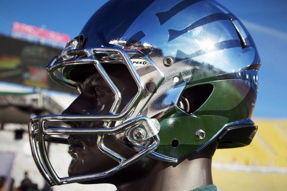 Oregon Ducks Rose Bowl Chrome Helmet Hypebeast