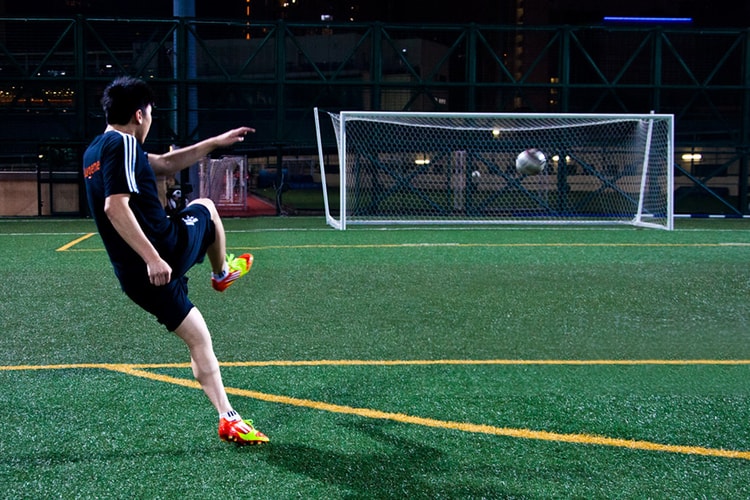 The HYPEBEAST Review: adidas adiZero f50 miCoach